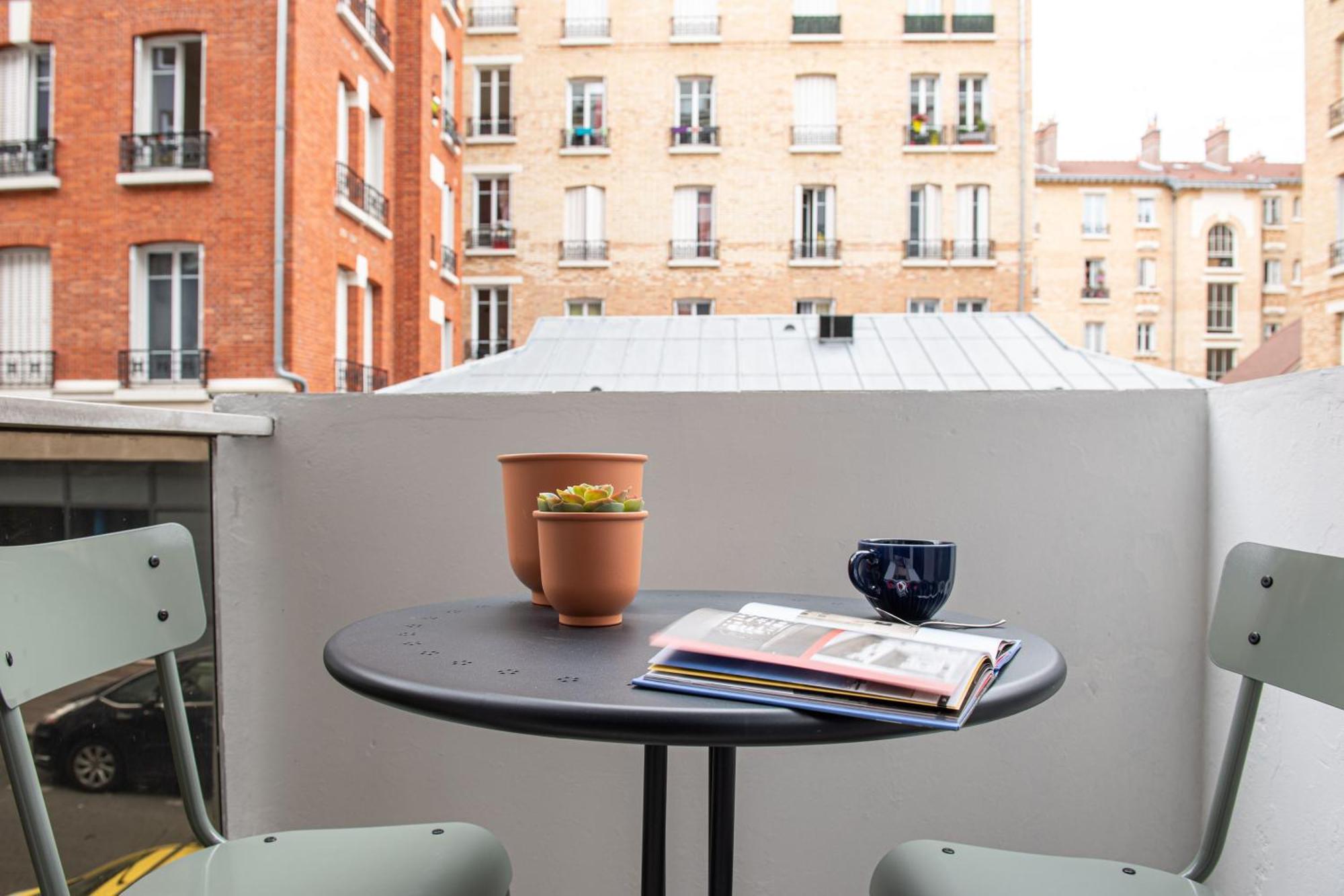 New - Appt Style Le Corbusier Avec Balcon - 8 Pers Apartment ปารีส ภายนอก รูปภาพ