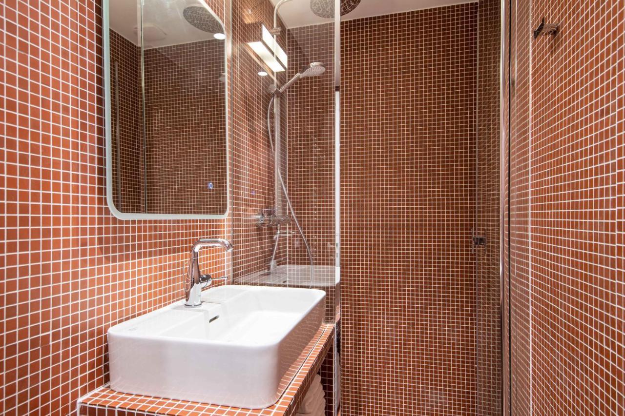 New - Appt Style Le Corbusier Avec Balcon - 8 Pers Apartment ปารีส ภายนอก รูปภาพ